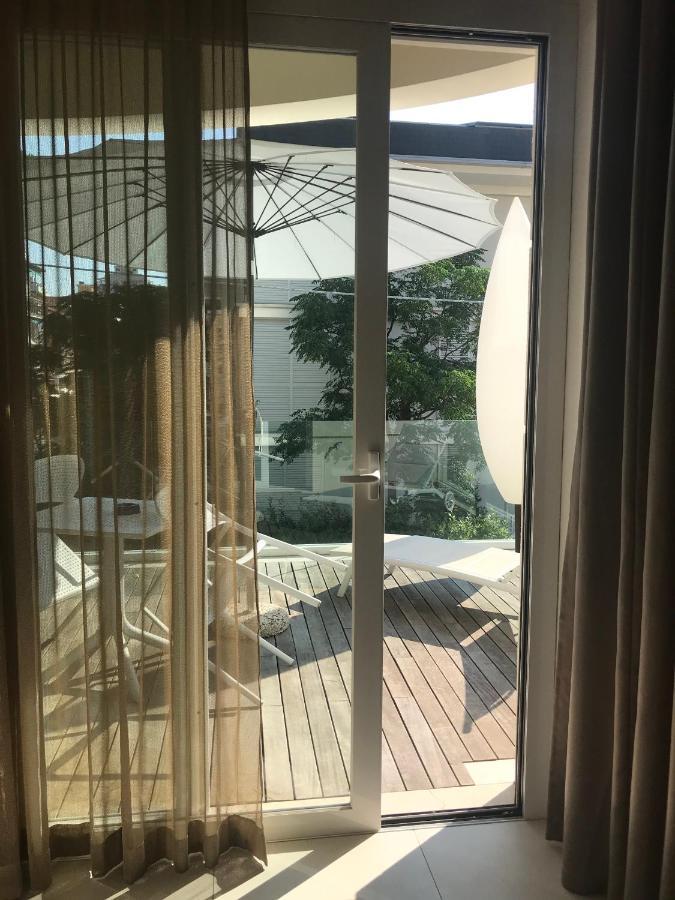 Hotel Villa Hermosa Риччоне Экстерьер фото