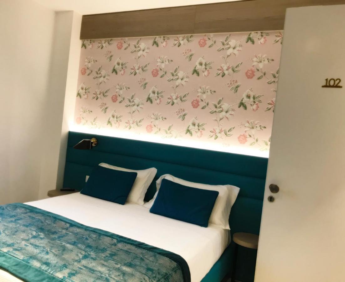 Hotel Villa Hermosa Риччоне Экстерьер фото